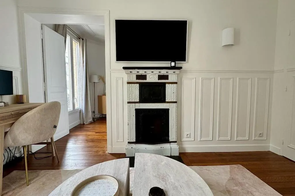 Elegant & Bright Close To Canal Saint-martin Apartment Paris