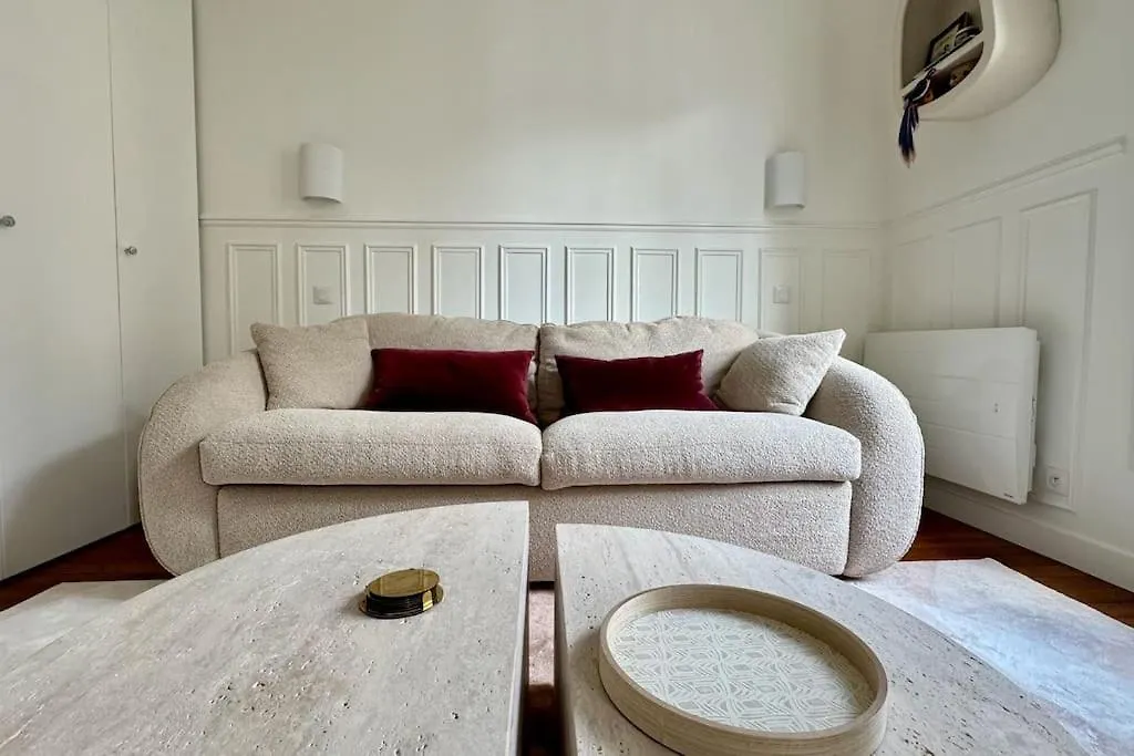 Elegant & Bright Close To Canal Saint-martin